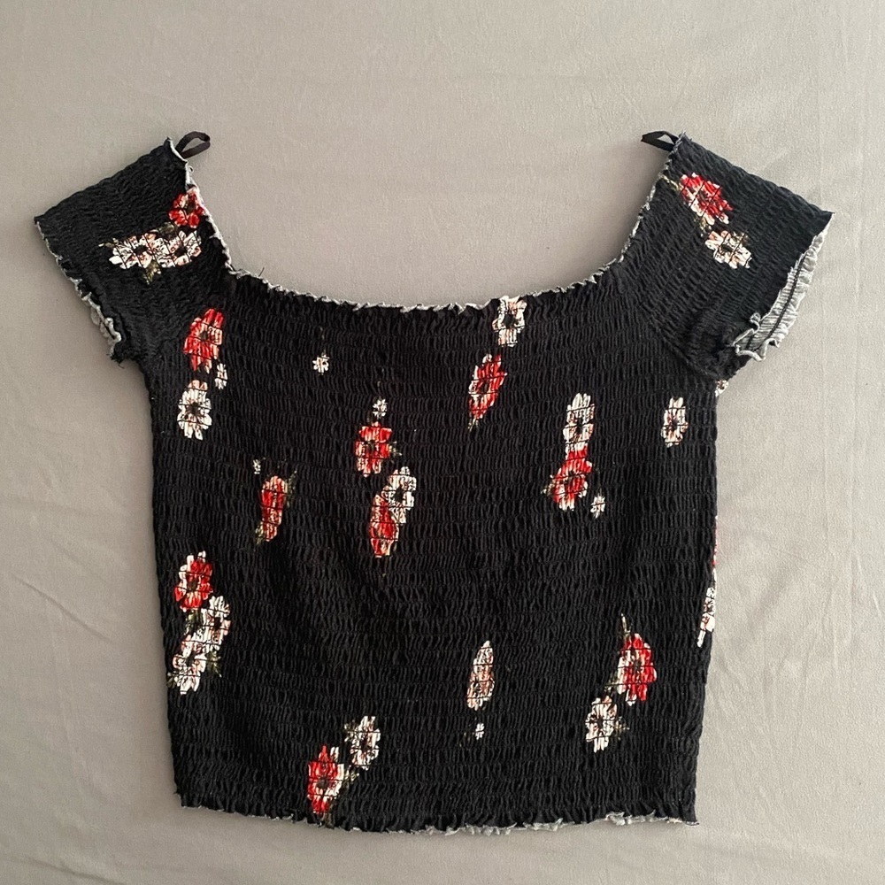 Floral Smocked Off the Shoulder Crop Top M